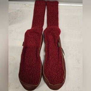 NWT Acorn Slipper Sock UNISEX‎